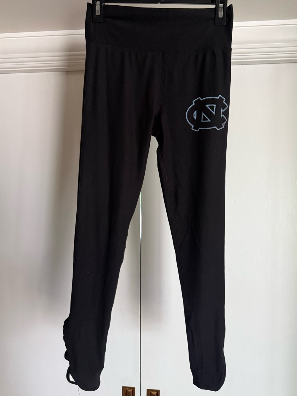 UNC Logo Black Women’s Leggings